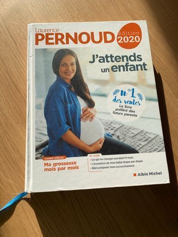 J’attends un enfant de  Laurence Pernoud