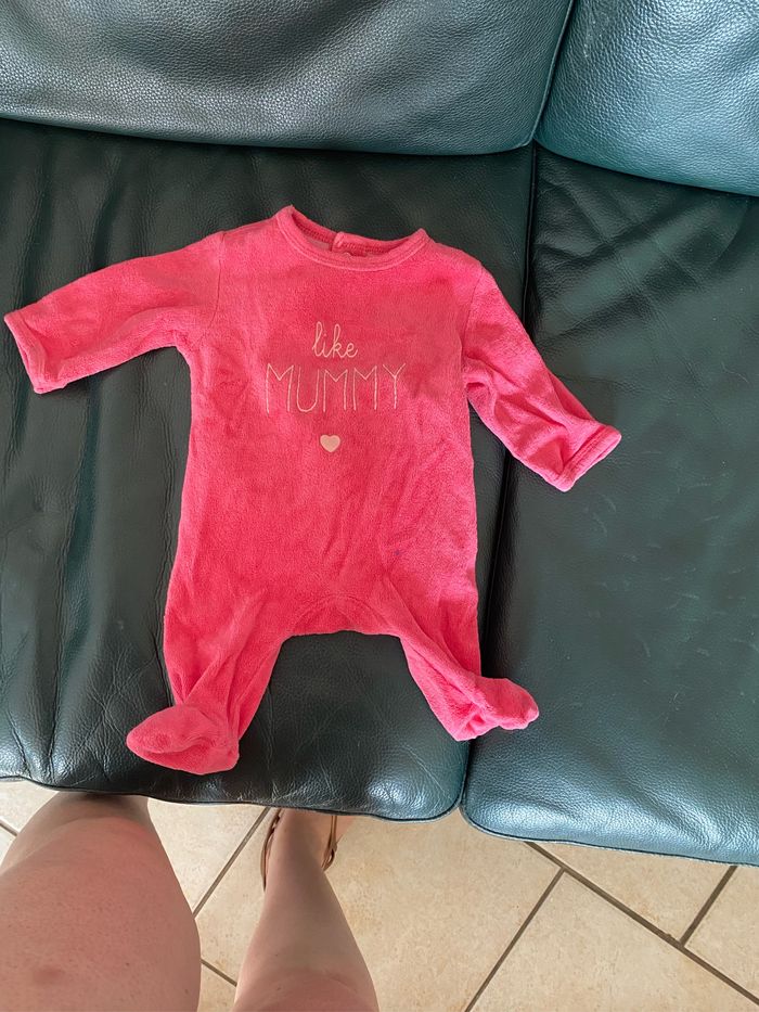 Pyjama 1 mois - photo numéro 4