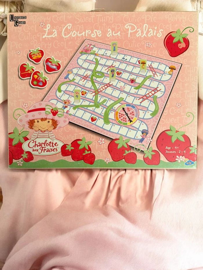 Lot Jeu Charlotte aux Fraises Course au Palais + Poupées 2001-2008 - photo numéro 18