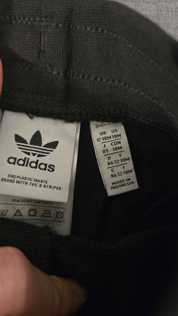 NEUF (non porté)🏷🥰😍💙 SUPERBE survetement ADIDAS 18 mois (86cm) garçon (ferme) 😍🥰💙 - photo numéro 8