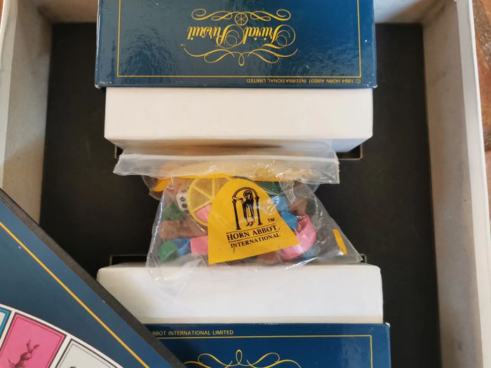 Trivial Pursuit jeu de société - photo numéro 3