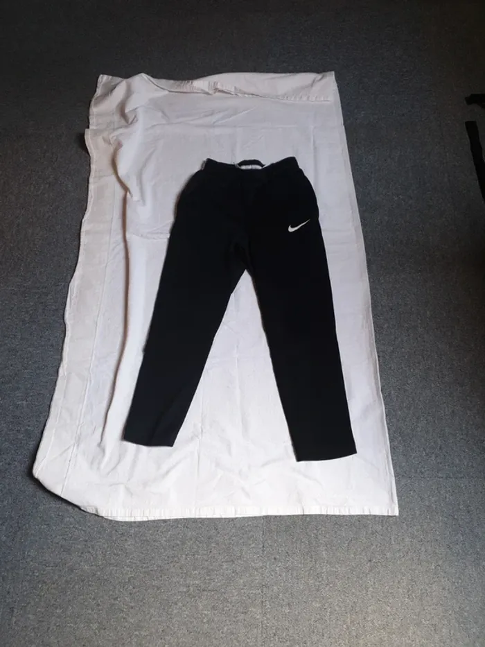 Jogging nike noir - photo numéro 2