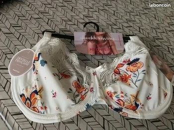 Soutien-gorge Daniel Hecter taille 95F neuf avec étiquette