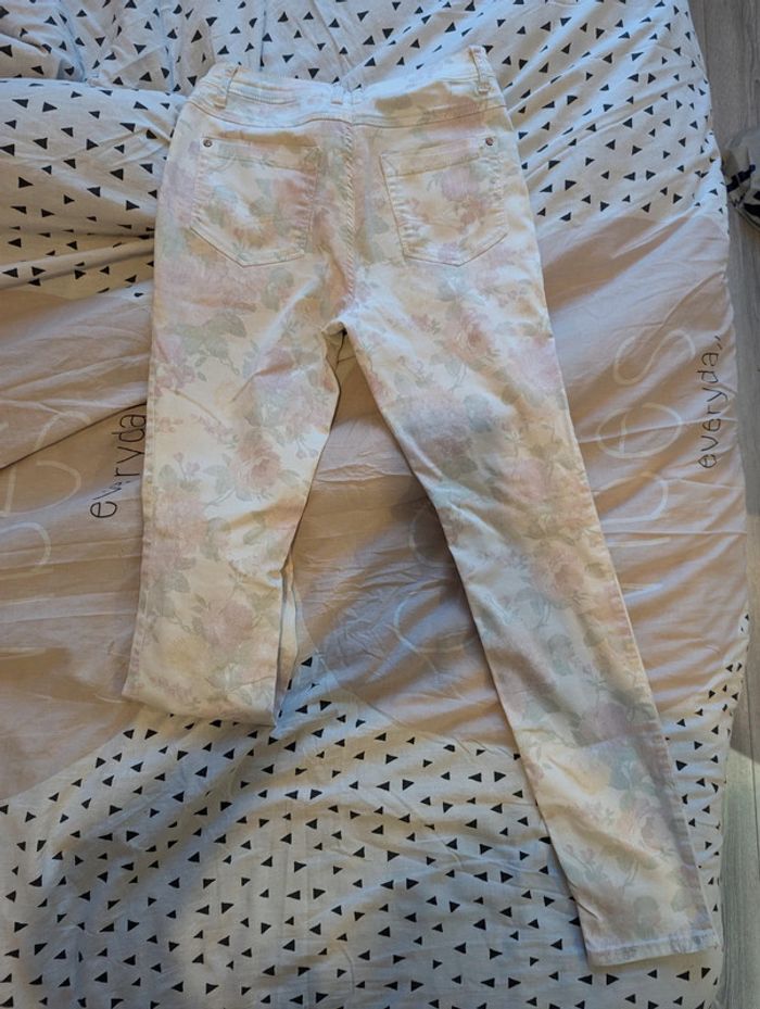 Jean femme 👍 - photo numéro 2