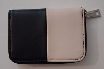 Porte-monnaie zippé noir et crème