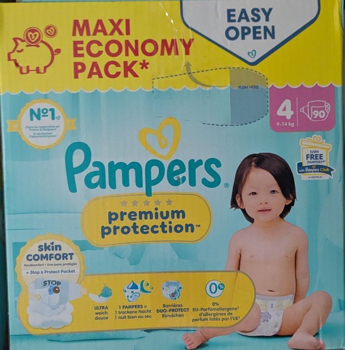 Couches Pampers prenuim T4(9-14kg)