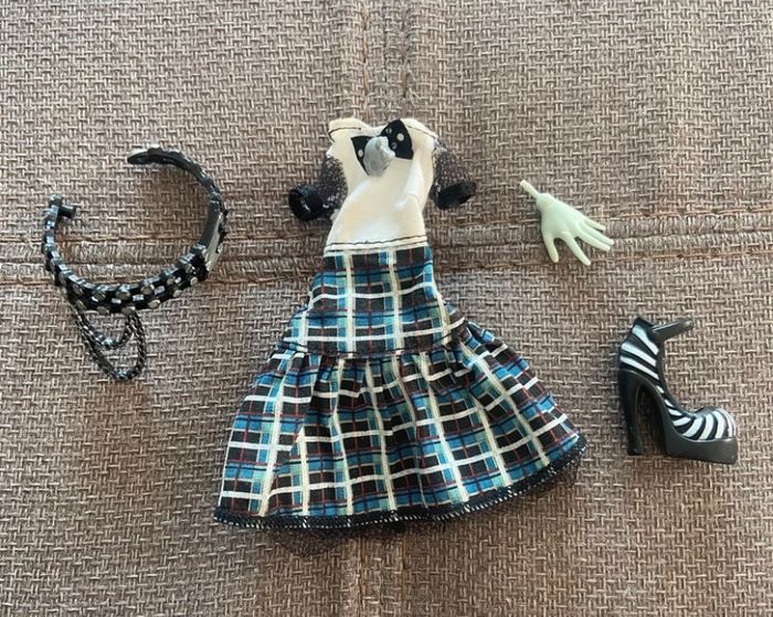 Accessoires poupée Frankie Stein