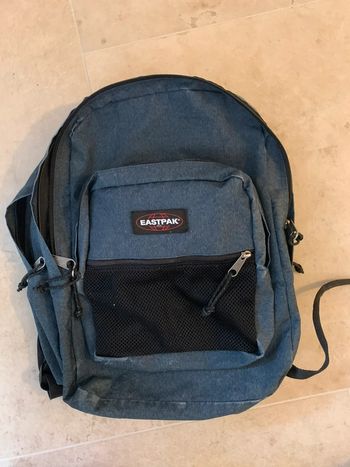Sac Eastpak bleu