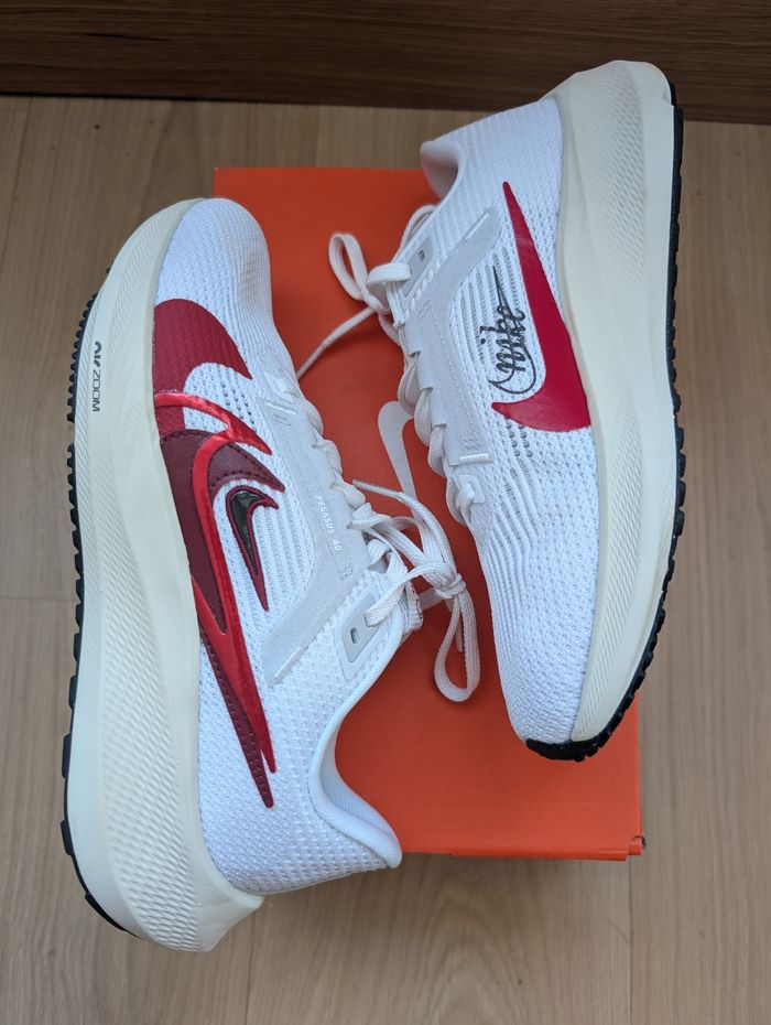 Nike air zoom Pegasus 40 - taille 37,5 - Neuve et authentique - photo numéro 6