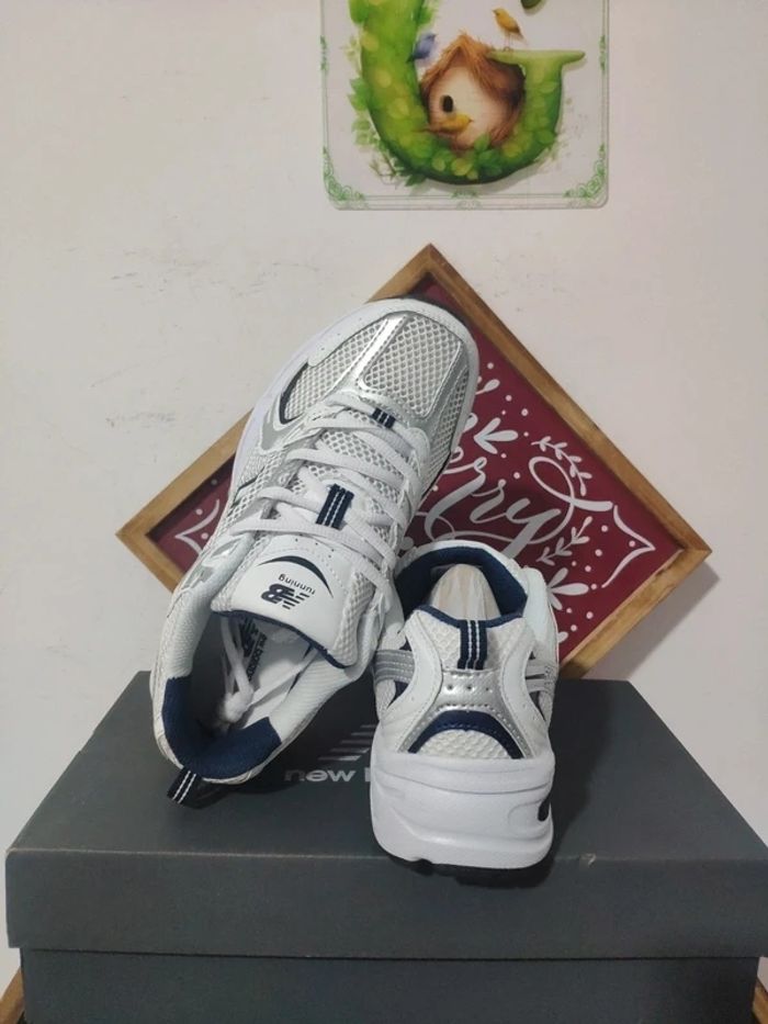 Neuves New balance Taille 43 - photo numéro 2