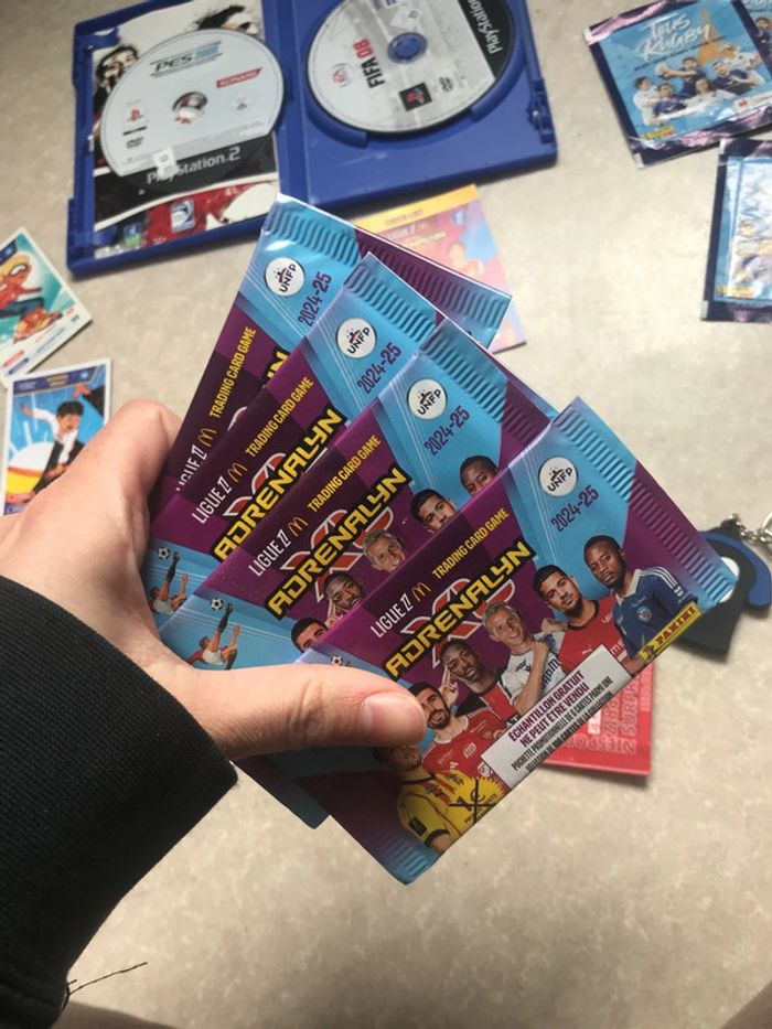 Lot de foot panini foot ps2 fifa - photo numéro 4