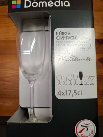 4 flûtes à champagne