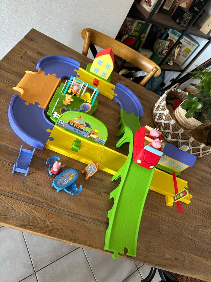 Circuit en ville de Peppa PiG - photo numéro 8