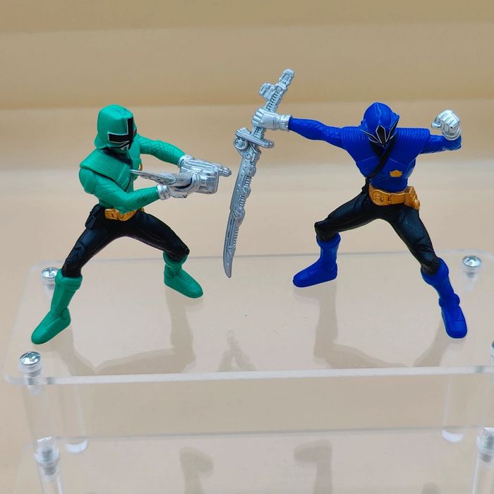 2 figurines samourai - Power rangers - photo numéro 2
