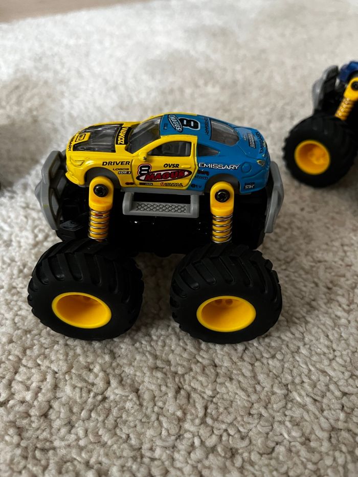 Lot 2 monster truck - photo numéro 3