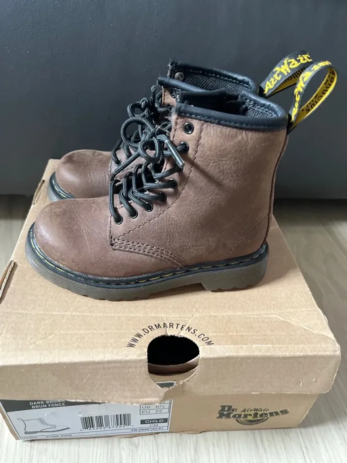 Dr. Martens taille 22 - photo numéro 3