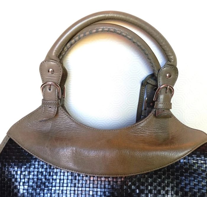 Sac a main kaki et noir Vintage pour femme, marque nonu, en très bon état - photo numéro 4
