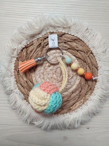 Porte clé balle au crochet