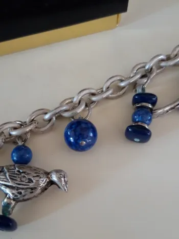 Très joli bracelet perles et oiseaux Karl Bakony