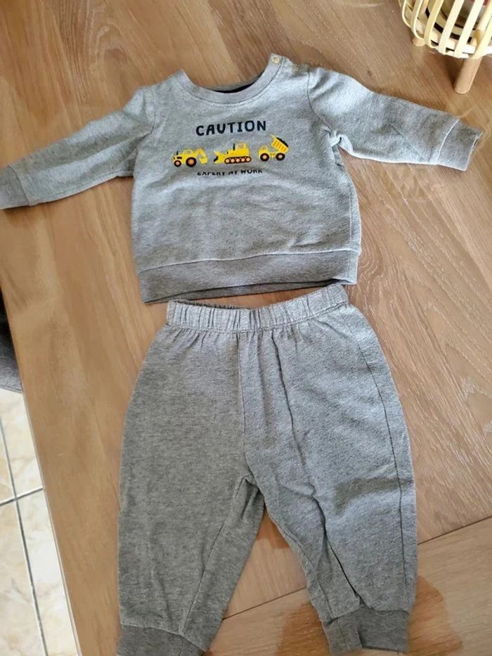 Ensemble jogging 2-6 mois Lupilu