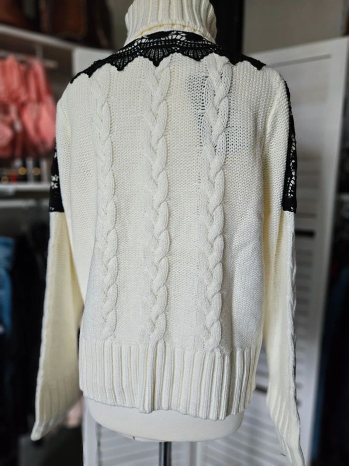 Pull col roulé T.S/M - photo numéro 4