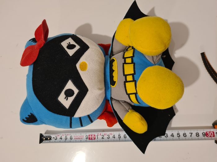 Peluche de collection Hello Kitty Batman - photo numéro 3