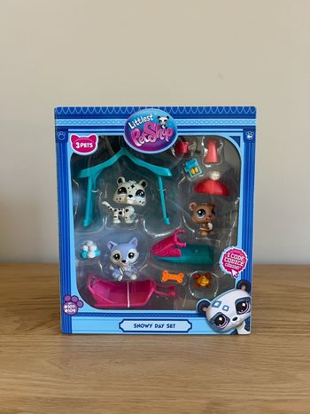 Littlest Pet Shop - Pack Set Jour de Neige 3 Animaux et Accessoires
