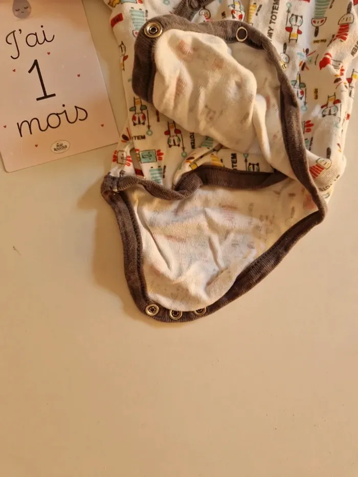 Body 1 mois - photo numéro 3