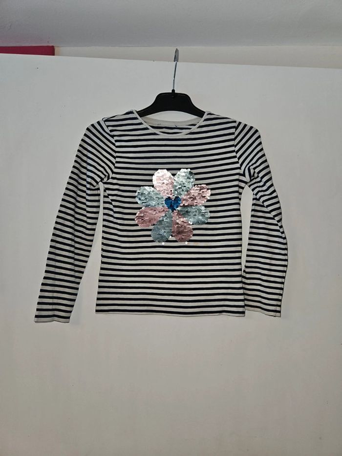 Tee-shirt manche longue fille à sequins fleurs