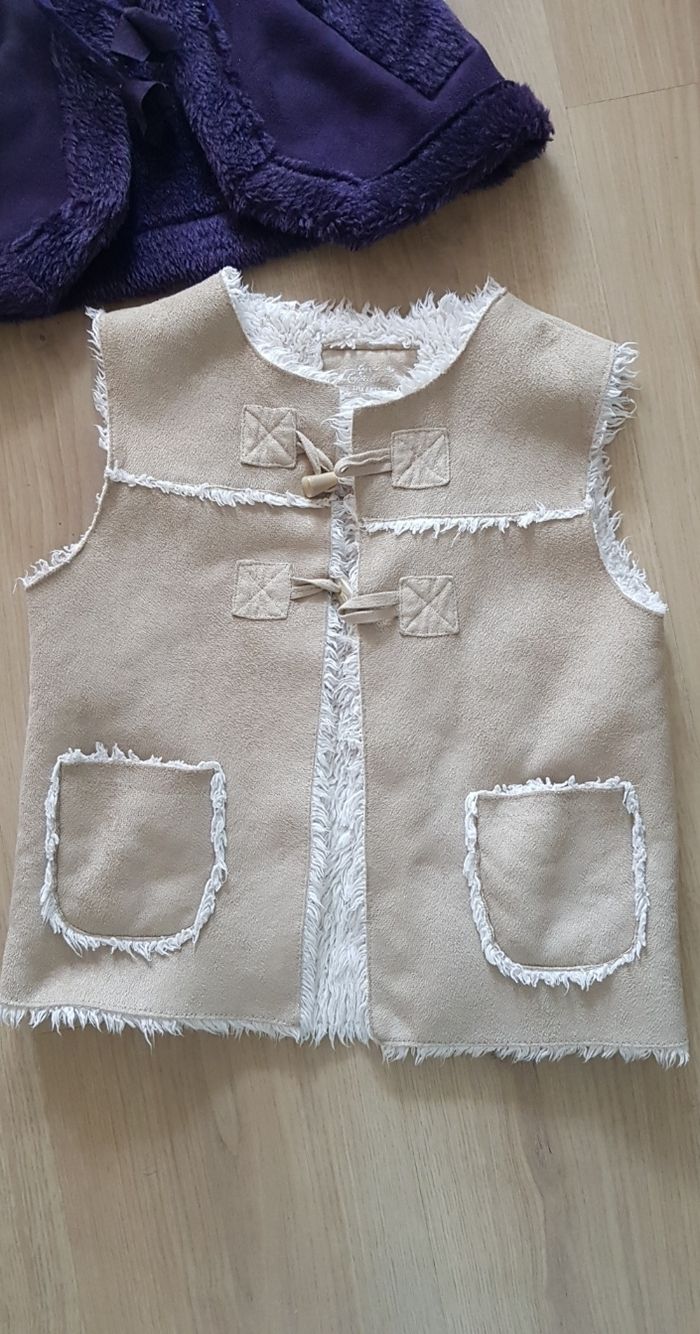 đș LOT 2 gilets sans manche - photo numĂ©ro 7