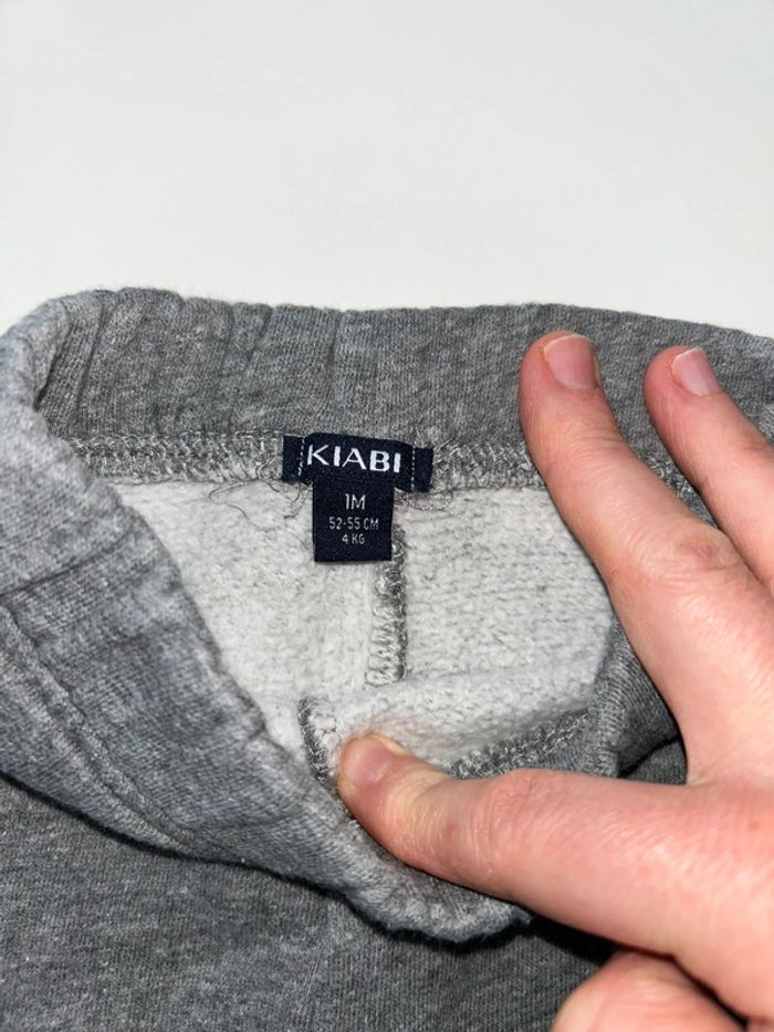 Ensemble taille 1 mois. - photo numéro 3