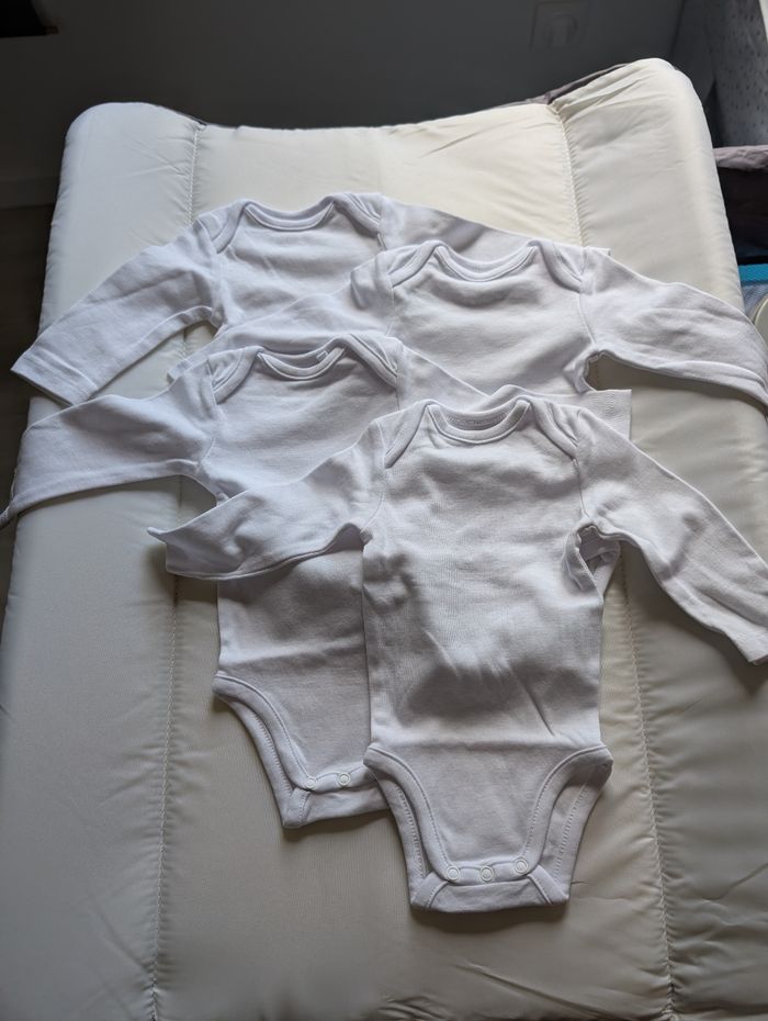 Lot  30  bodies - photo numéro 6