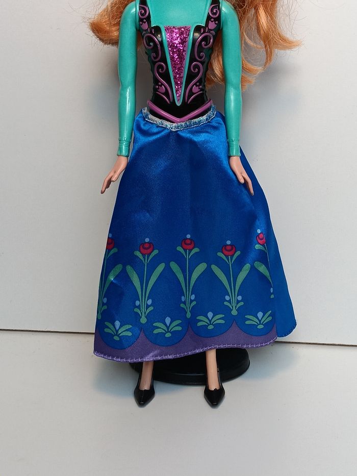 Poupée disney anna reine des neiges frozen - photo numéro 3
