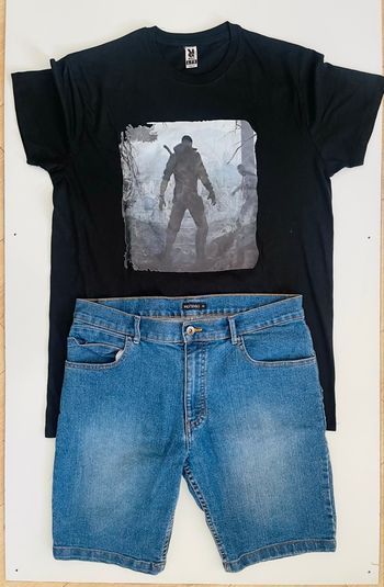 T-Shirt Noir + Short en jean