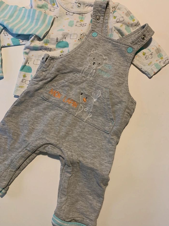 Lot de deux ensemble salopette - taille 3 mois - photo numéro 2