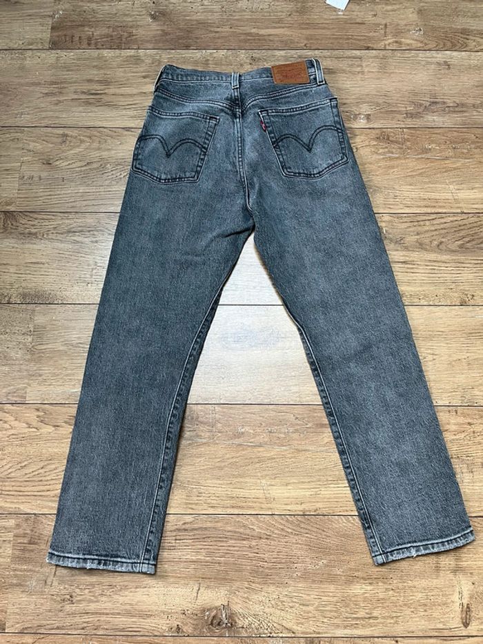 Jeans Lévis gris en parfait état coupe droit 501 W24 L26 - photo numéro 17