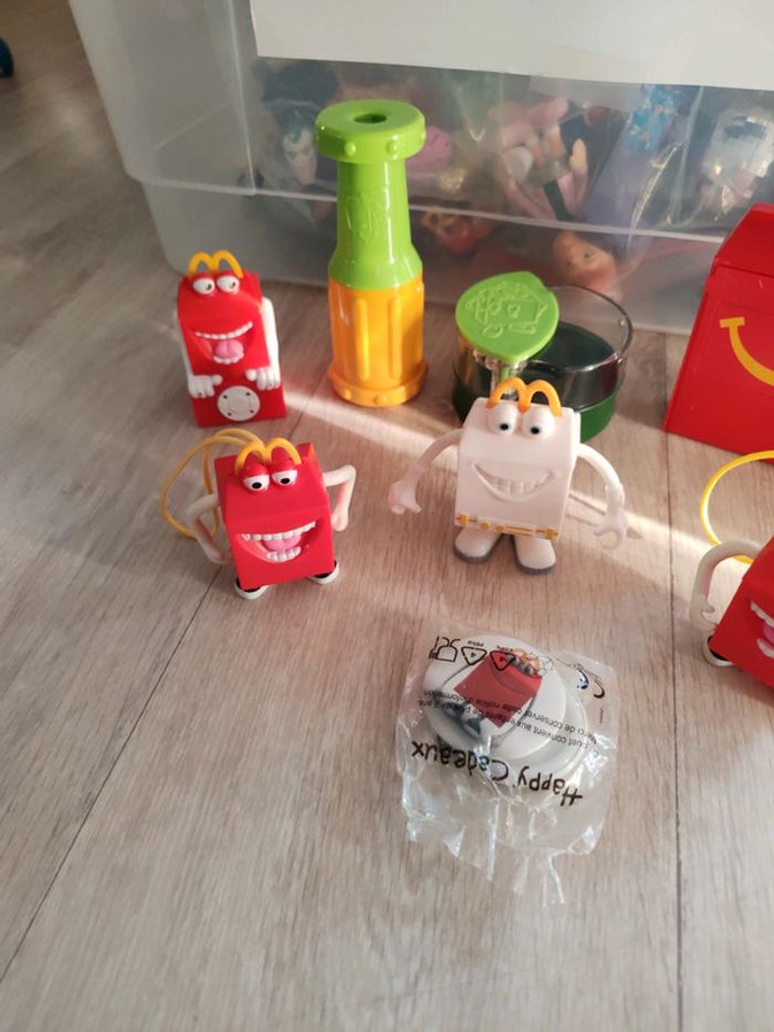 Figurine McDonald's happy ×9 - photo numéro 2