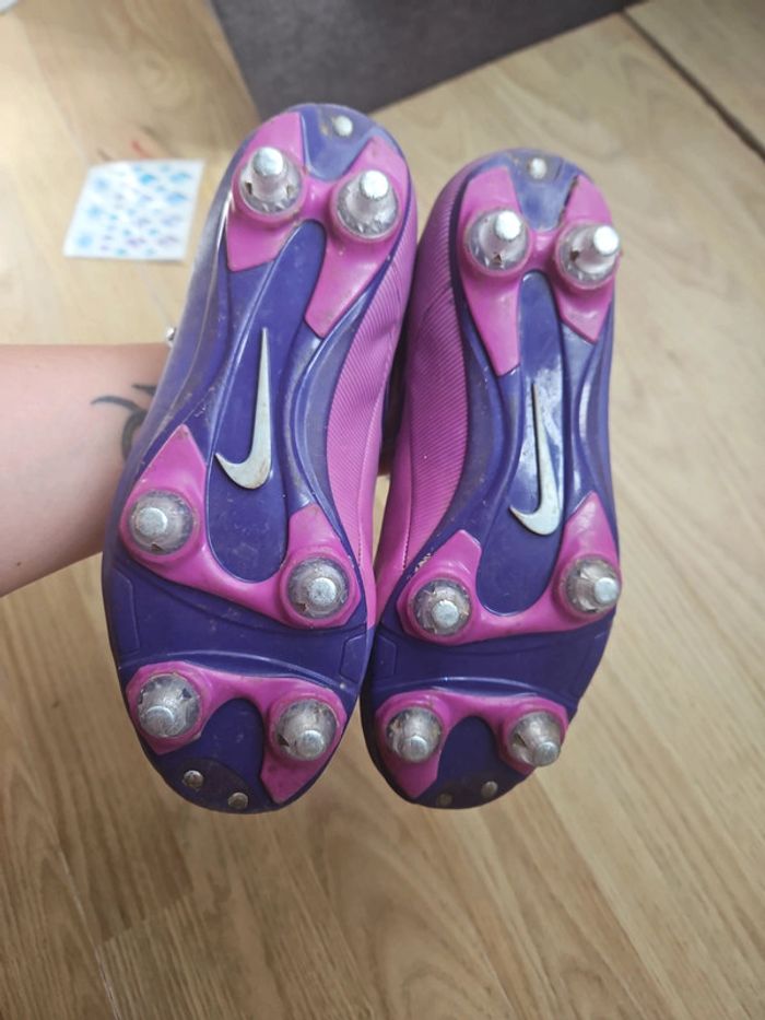 Chaussure de foot crampon pointe fer - photo numéro 4