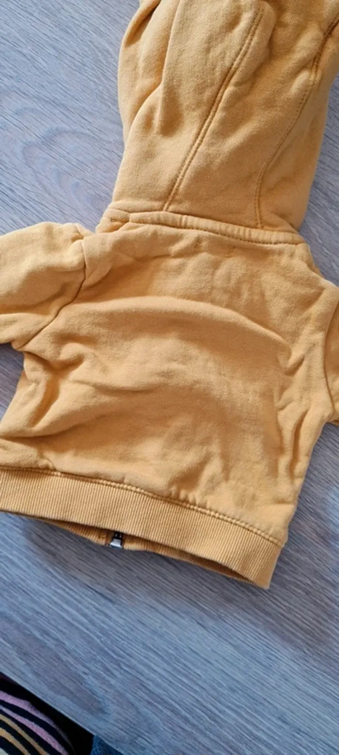Gilet 1 mois - photo numéro 3