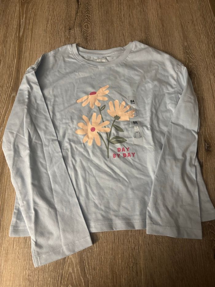 Lot 6 t shirt neufs 8 ans - photo numéro 7