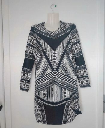 Robe a motifs manches longues femme c