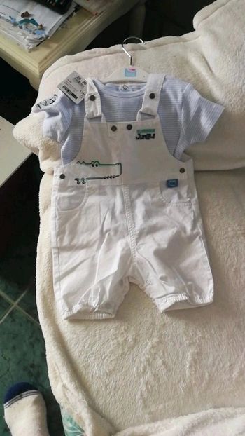 2 ensembles dont 1 neuf sucre d'orge