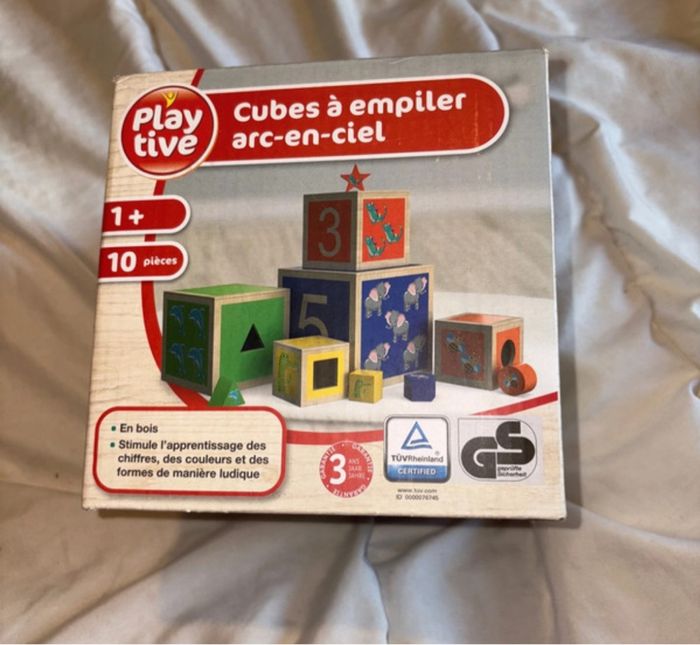 Cube d’activité à empiler