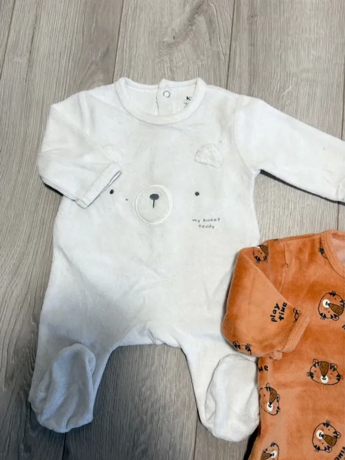 Lot pyjama velours 1mois garçon - photo numéro 3