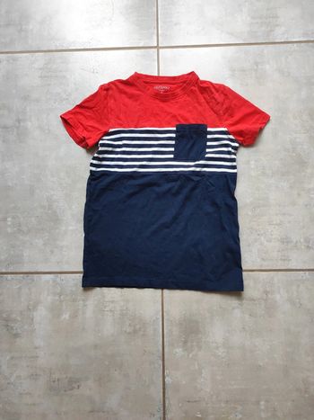 T-shirt garçon taille 12 ans.