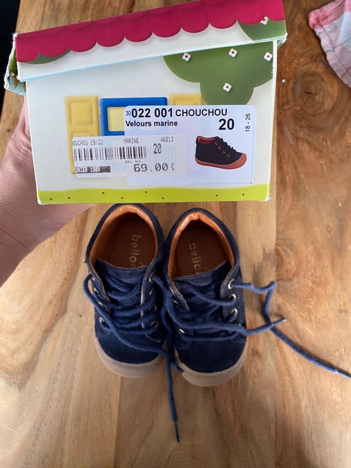 Chaussures taille 20 - photo numéro 6