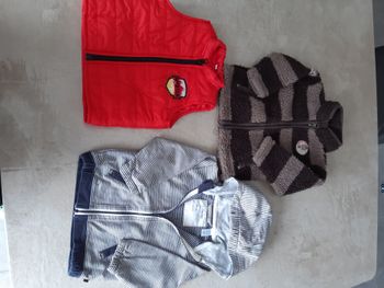 Lot de 3 vêtements garçons 6 mois