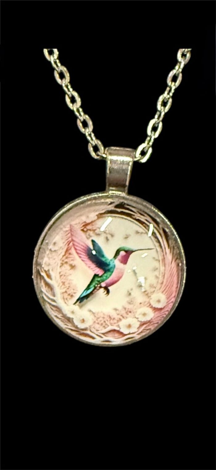 Collier avec pendentif Colibri