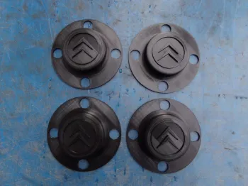 4 enjoliveurs de roues Citroën Visa C15 