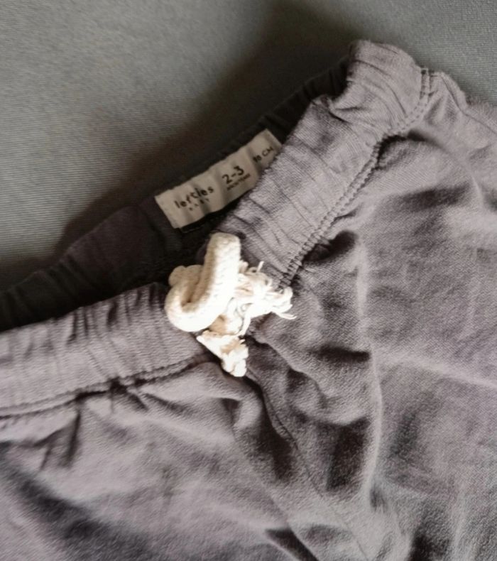 Bas de jogging gris - photo numéro 3